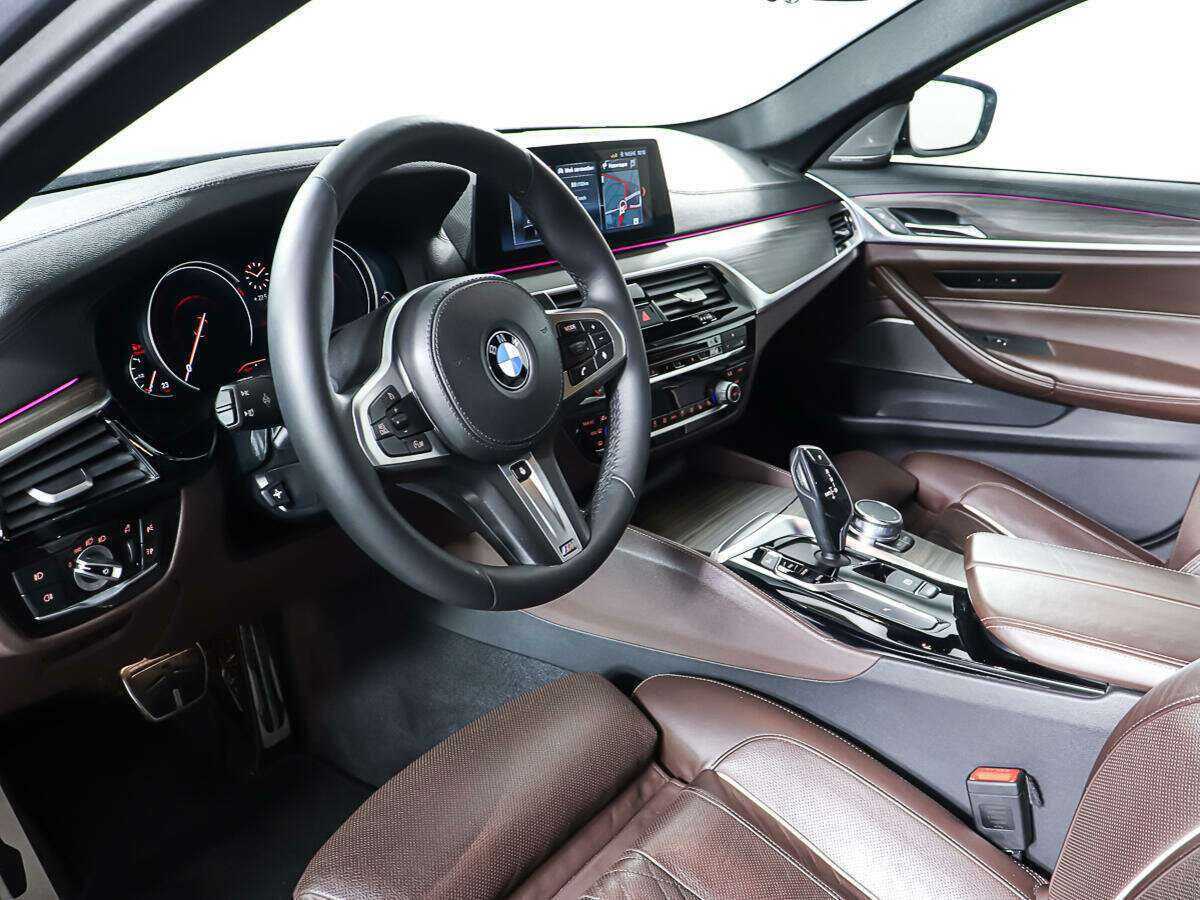 BMW 5 серии 2017 года с пробегом. Фото: #14