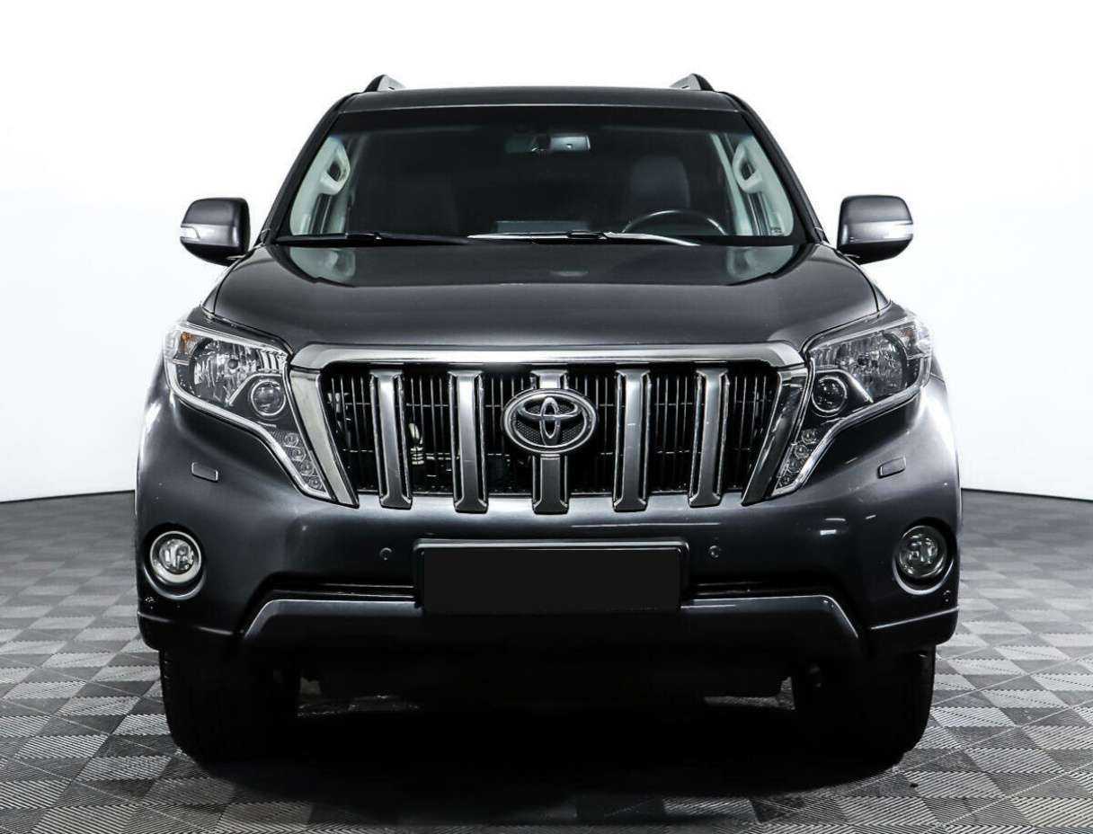 Toyota Land Cruiser Prado 2015 года с пробегом. Фото: #1