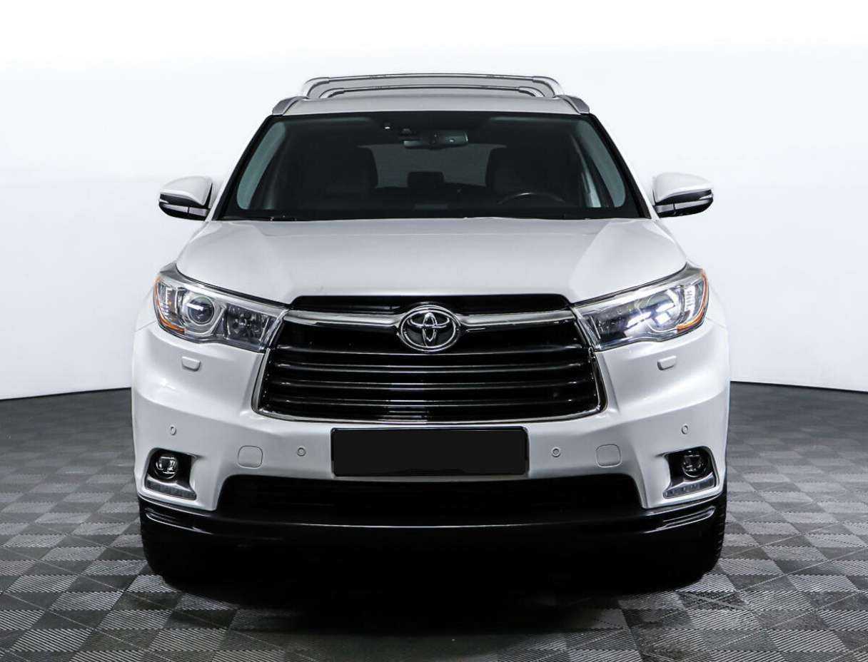 Toyota Highlander 2015 года с пробегом. Фото: #1