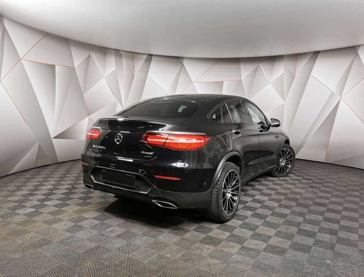 Mercedes-Benz GLC Coupe 2018 года с пробегом. Фото: #1