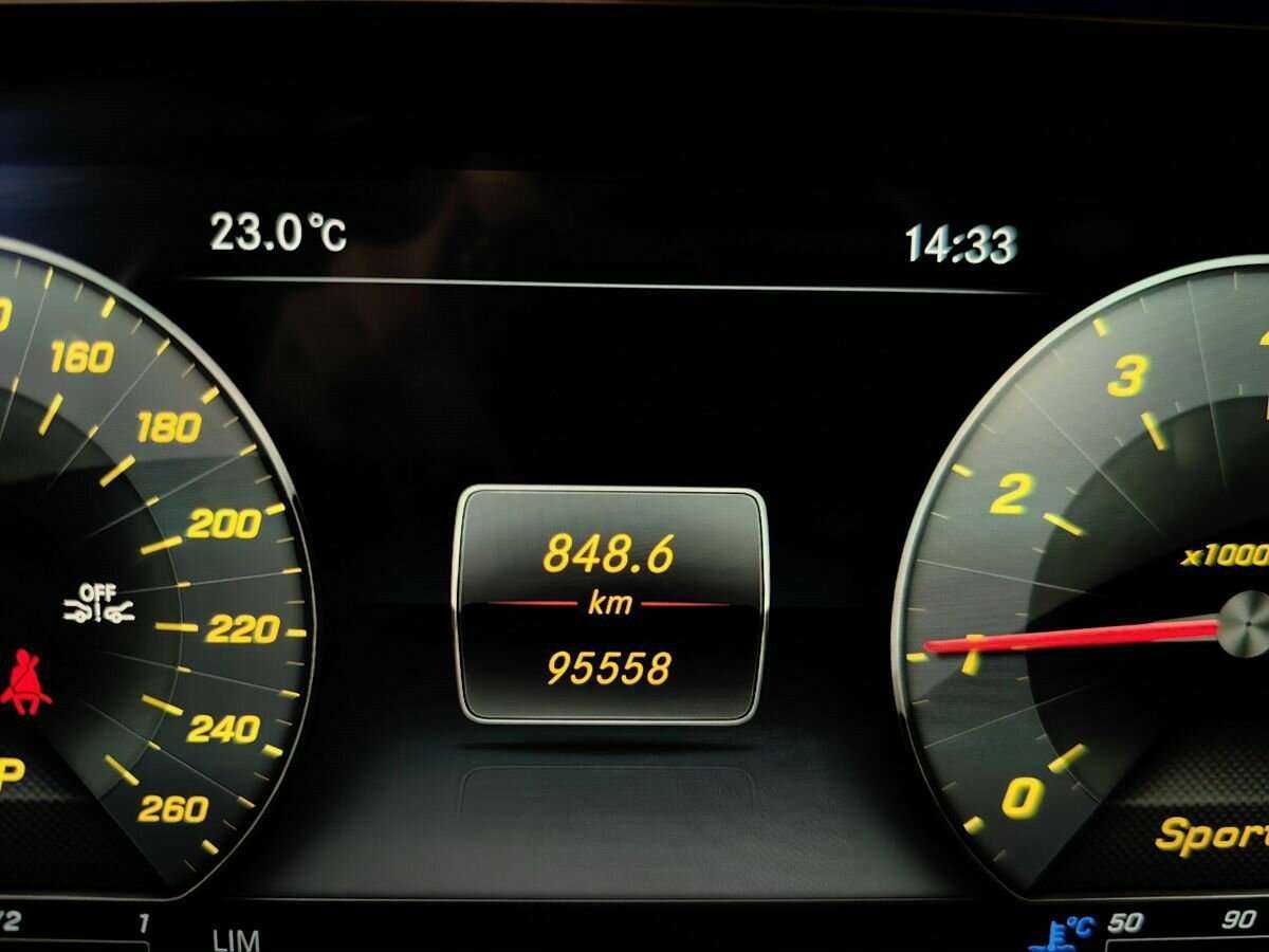 Mercedes-Benz S-Класс 2019 года с пробегом. Фото: #16