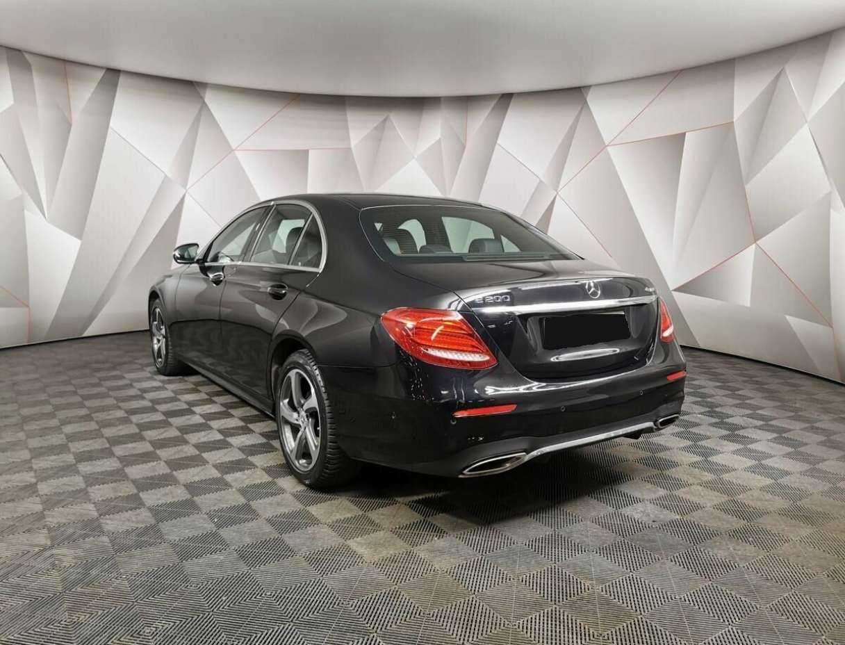 Mercedes-Benz E-Класс 2019 года с пробегом. Фото: #3