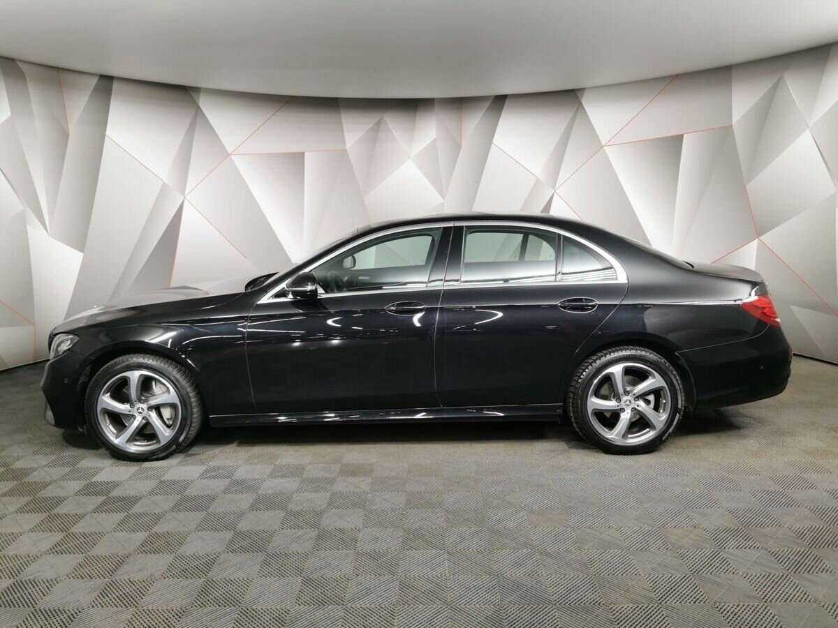 Mercedes-Benz E-Класс 2019 года с пробегом. Фото: #4