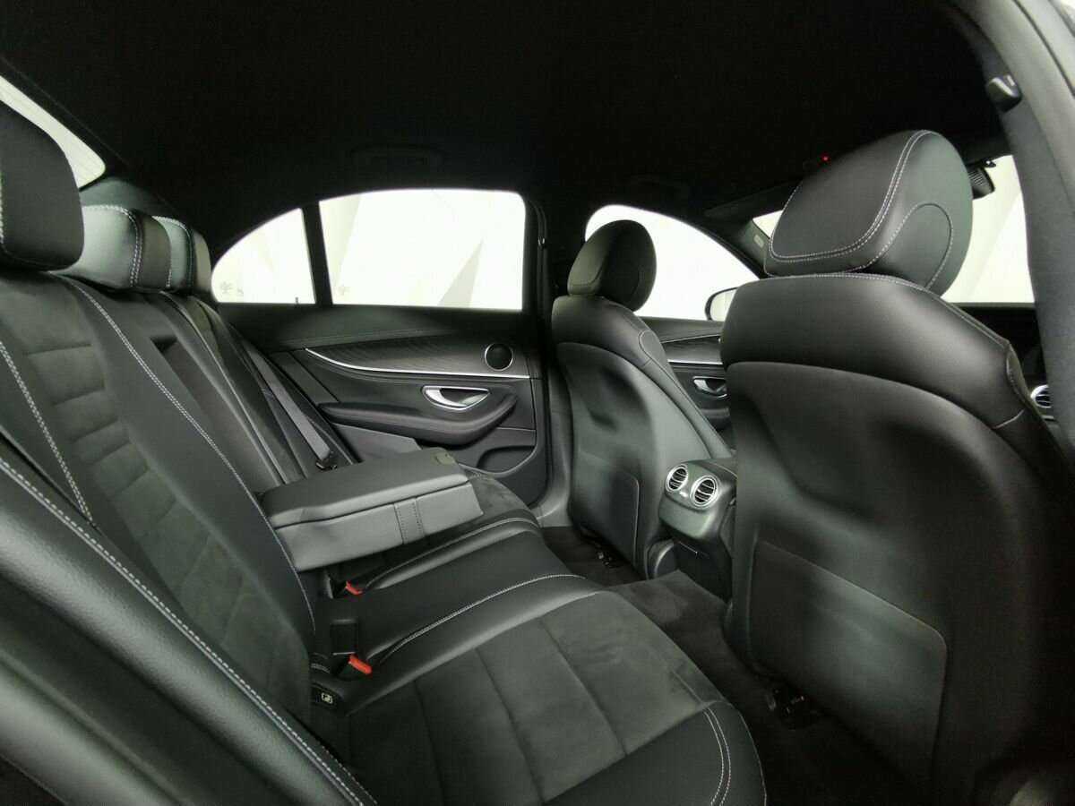 Mercedes-Benz E-Класс 2019 года с пробегом. Фото: #11