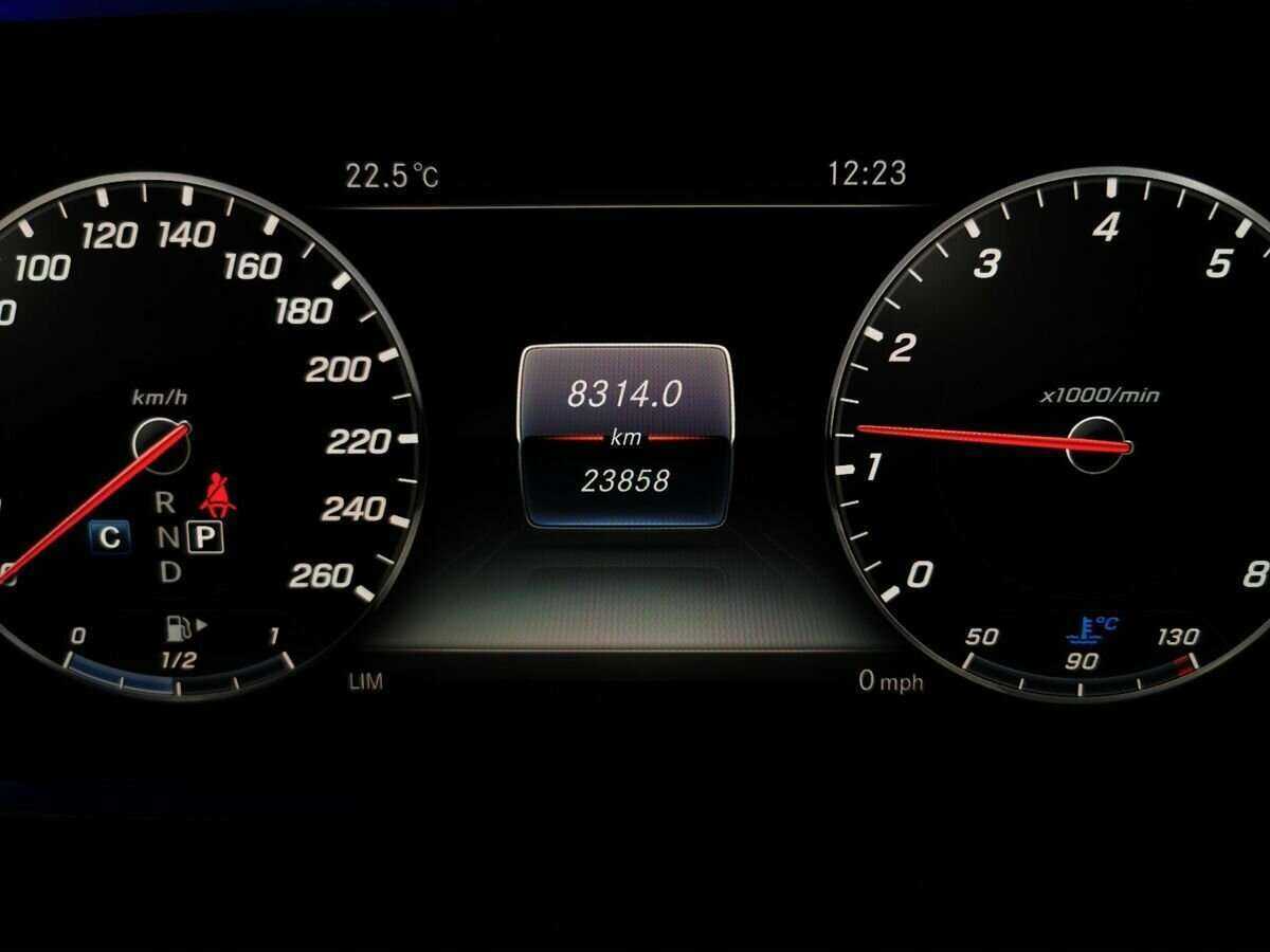 Mercedes-Benz E-Класс 2019 года с пробегом. Фото: #15