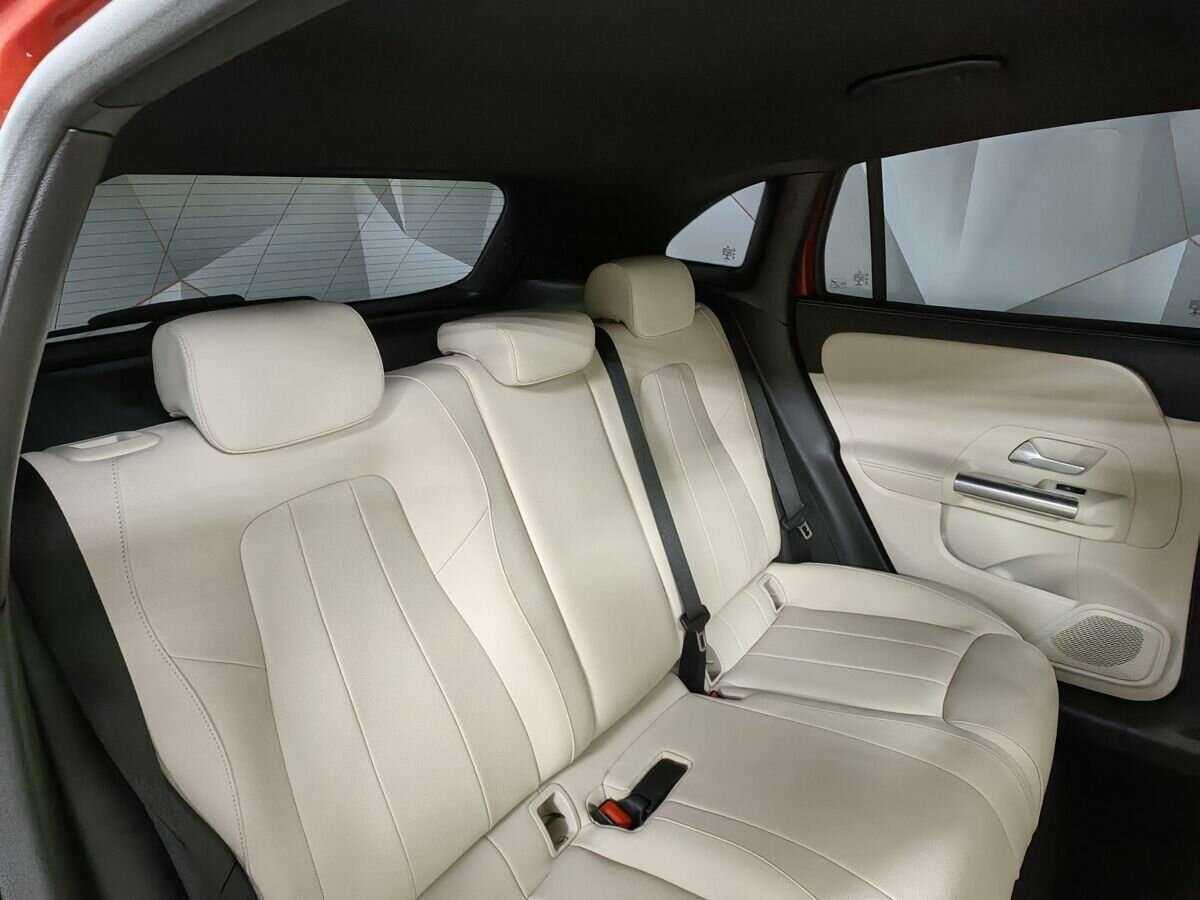 Mercedes-Benz GLA 2020 года с пробегом. Фото: #11