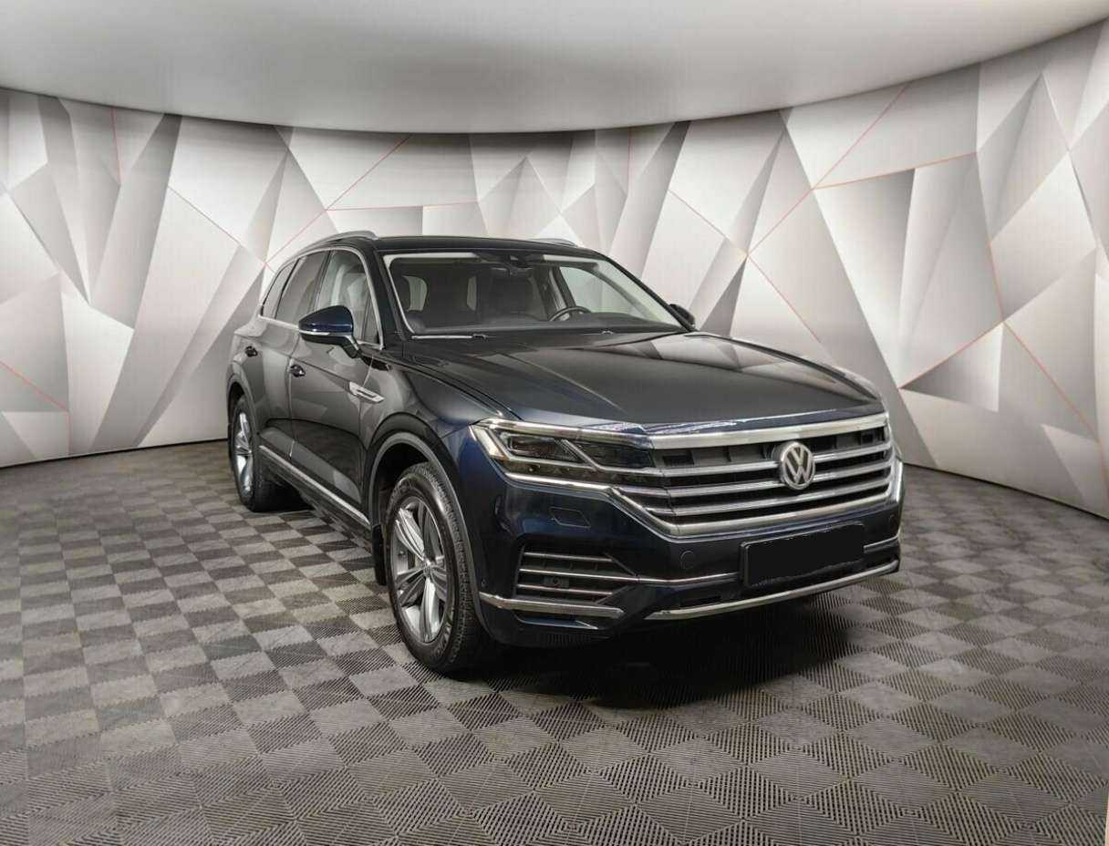 Volkswagen Touareg 2019 года с пробегом. Фото: #2