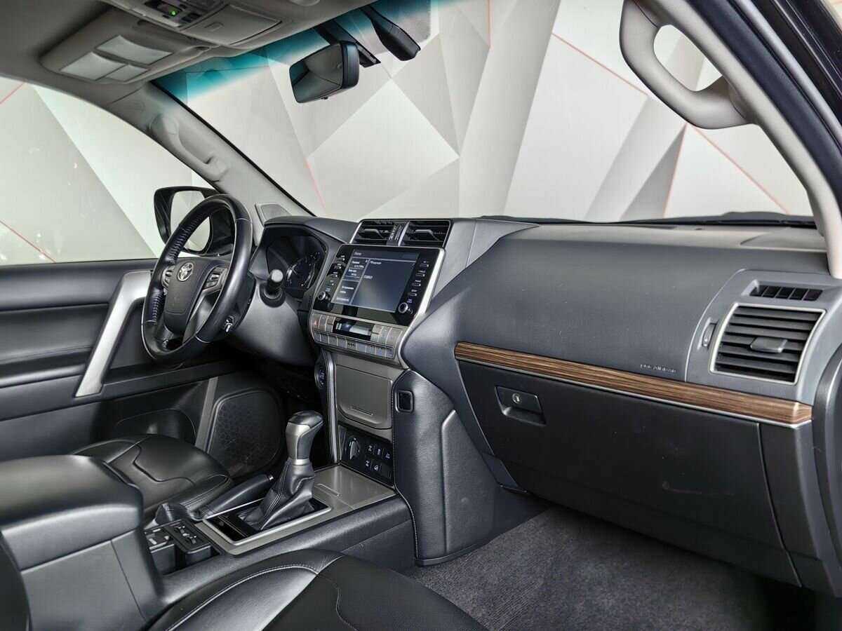 Toyota Land Cruiser Prado 2020 года с пробегом. Фото: #8