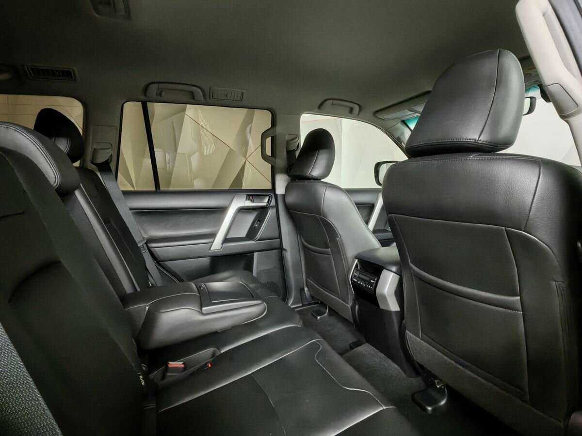Toyota Land Cruiser Prado 2020 года с пробегом. Фото: #11