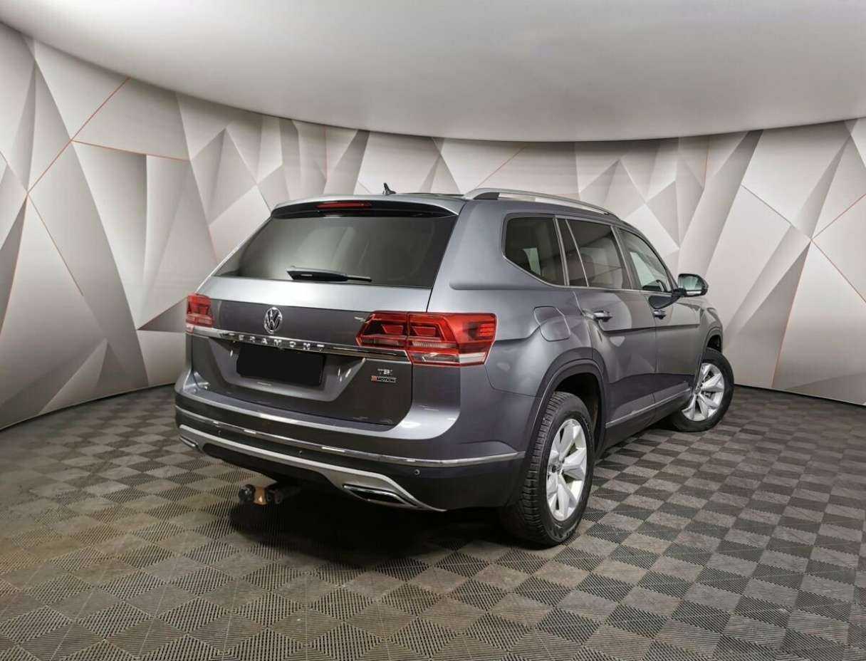 Volkswagen Teramont 2018 года с пробегом. Фото: #1