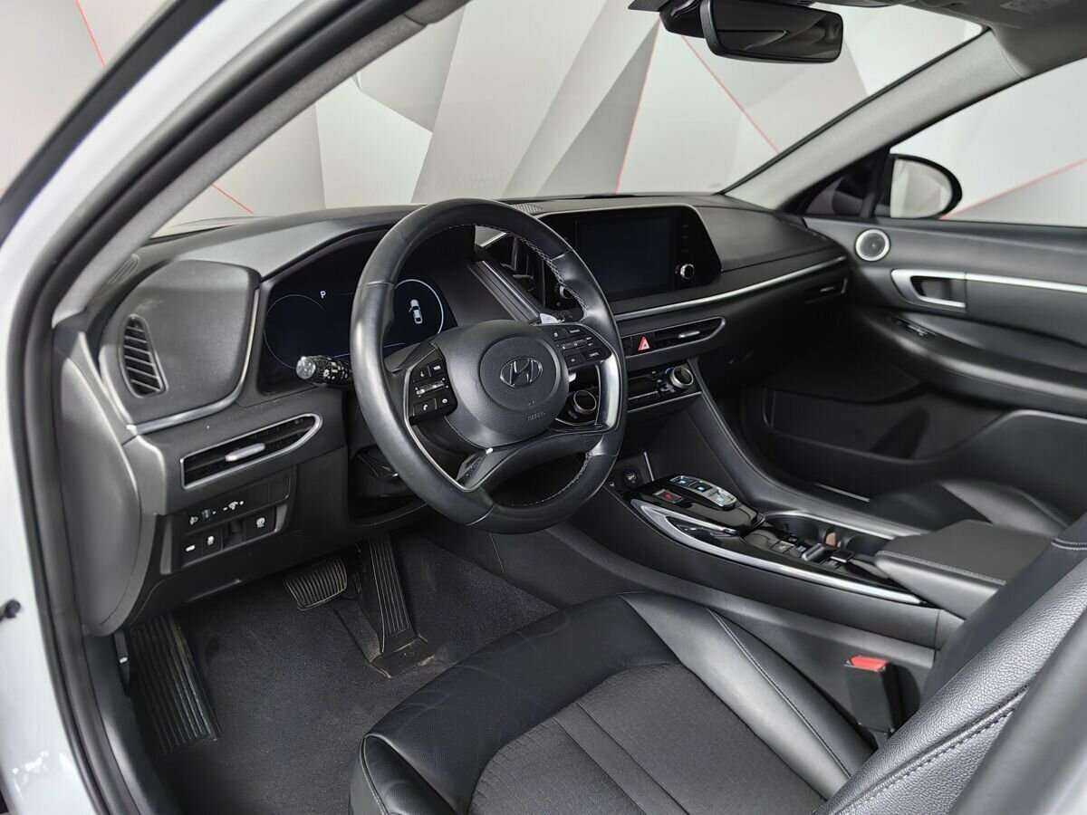 Hyundai Sonata 2019 года с пробегом. Фото: #12