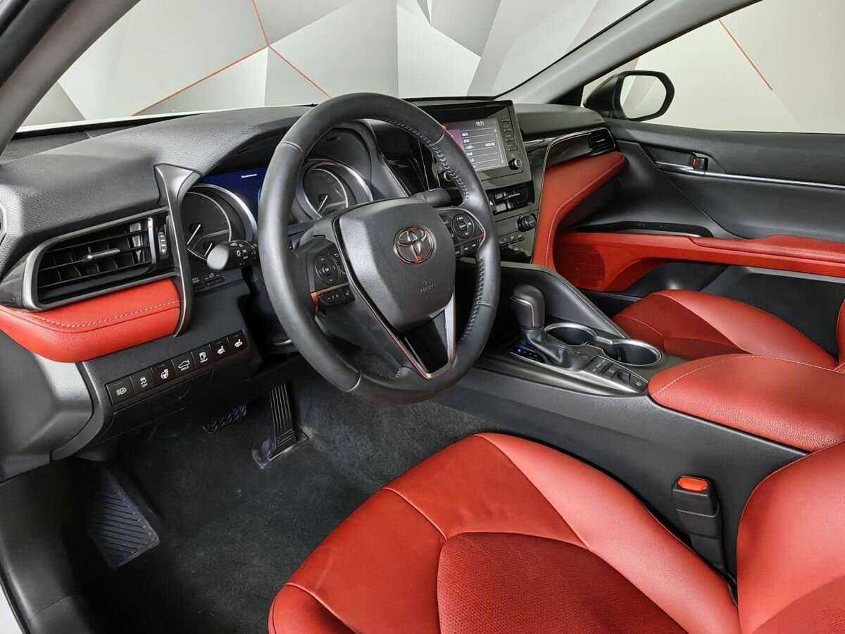Toyota Camry 2022 года с пробегом. Фото: #13