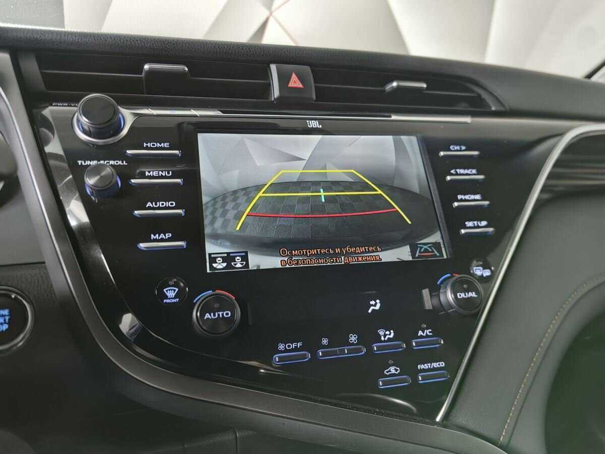 Toyota Camry 2020 года с пробегом. Фото: #14