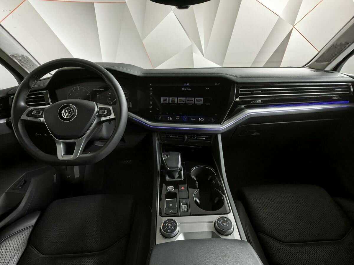 Volkswagen Touareg 2019 года с пробегом. Фото: #9