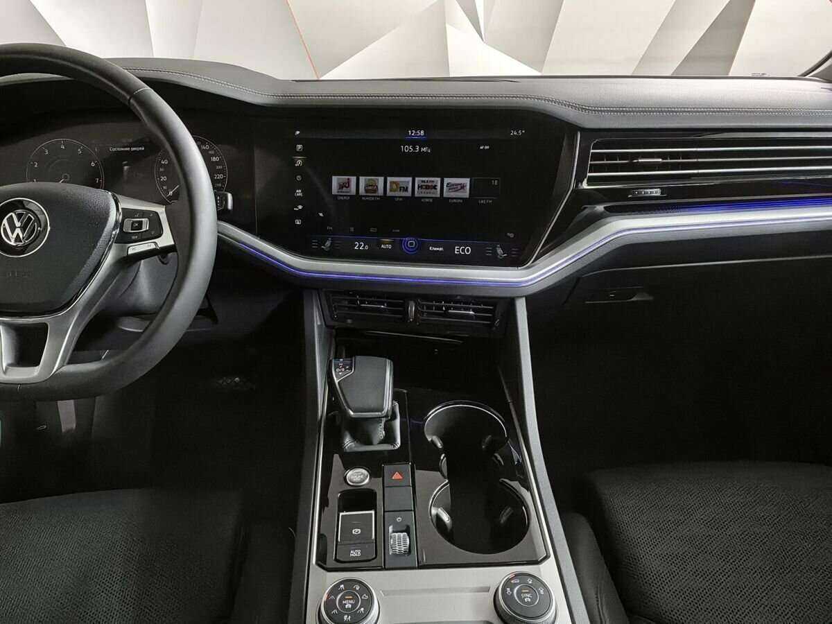 Volkswagen Touareg 2019 года с пробегом. Фото: #10