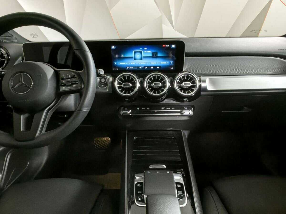Mercedes-Benz GLB 2020 года с пробегом. Фото: #10