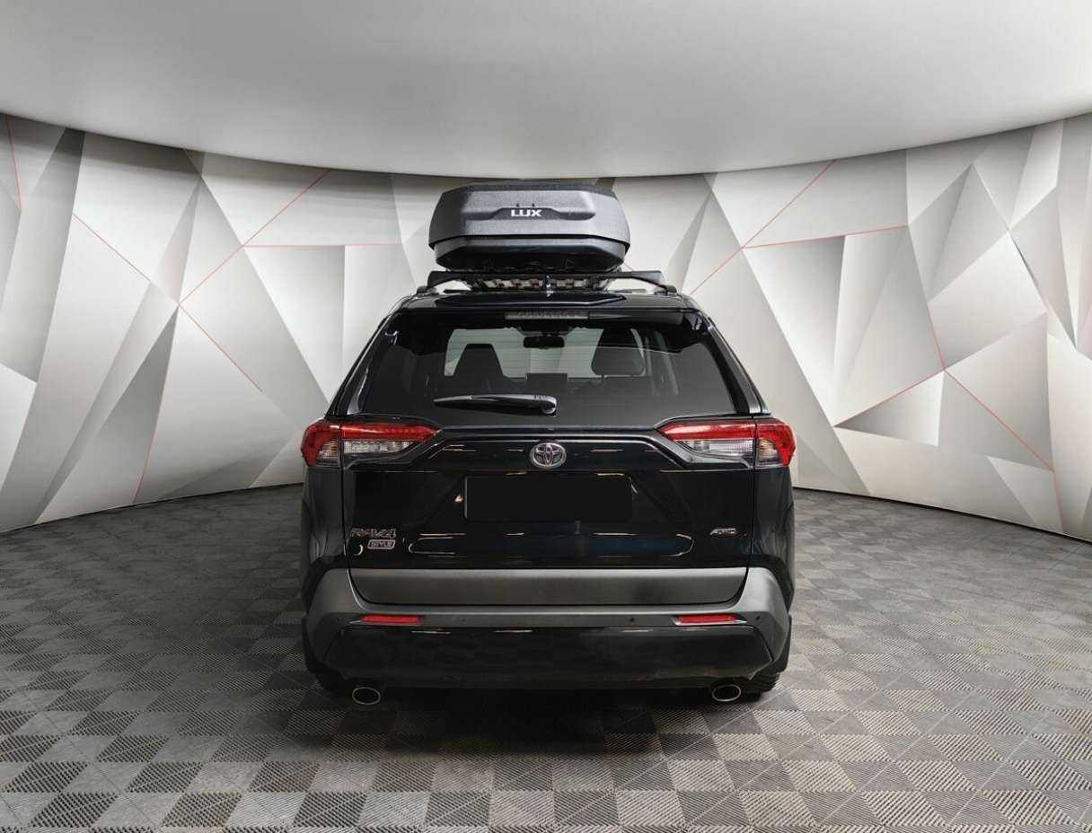 Toyota RAV4 2021 года с пробегом. Фото: #7