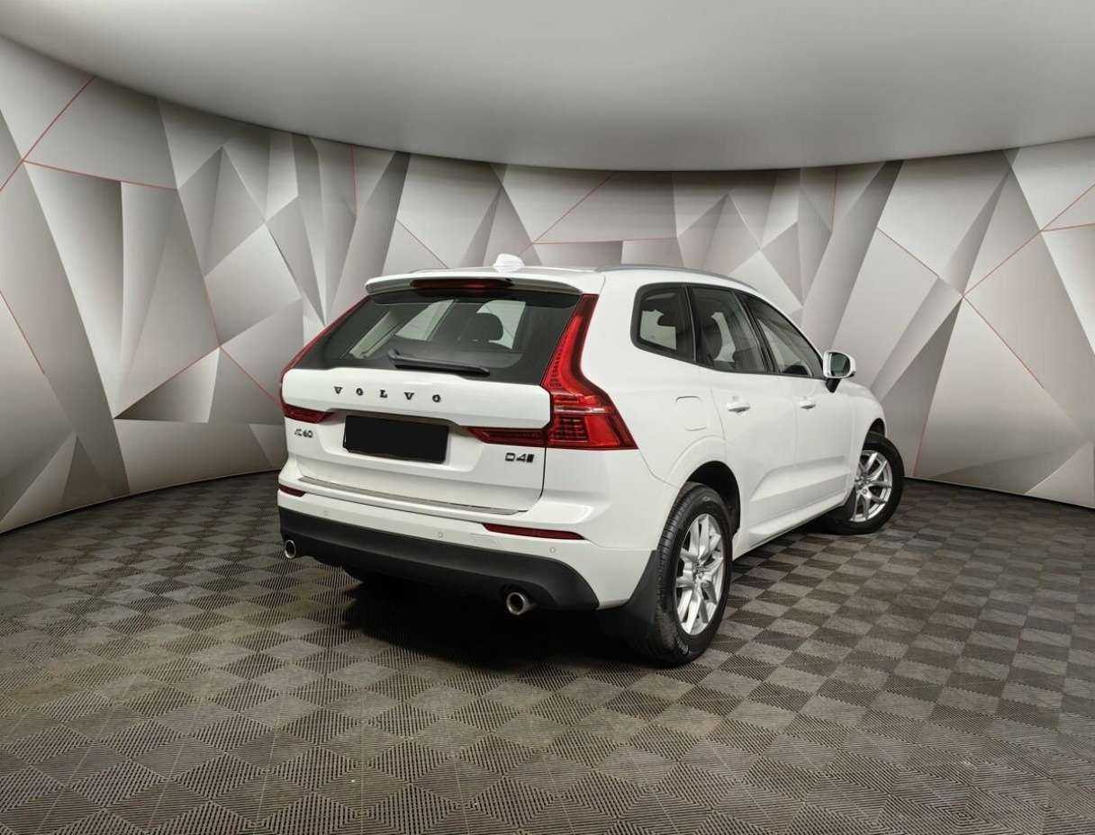 Volvo XC60 2019 года с пробегом. Фото: #1
