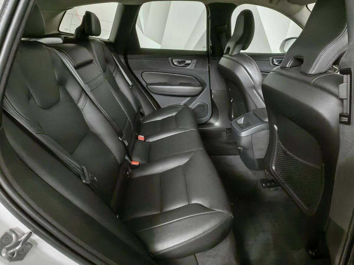 Volvo XC60 2019 года с пробегом. Фото: #11