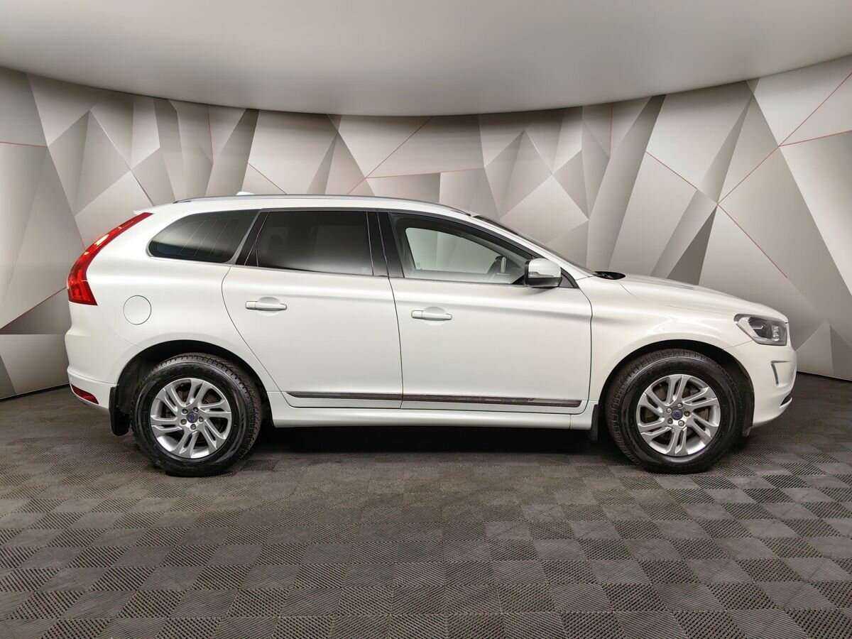 Volvo XC60 2016 года с пробегом. Фото: #4