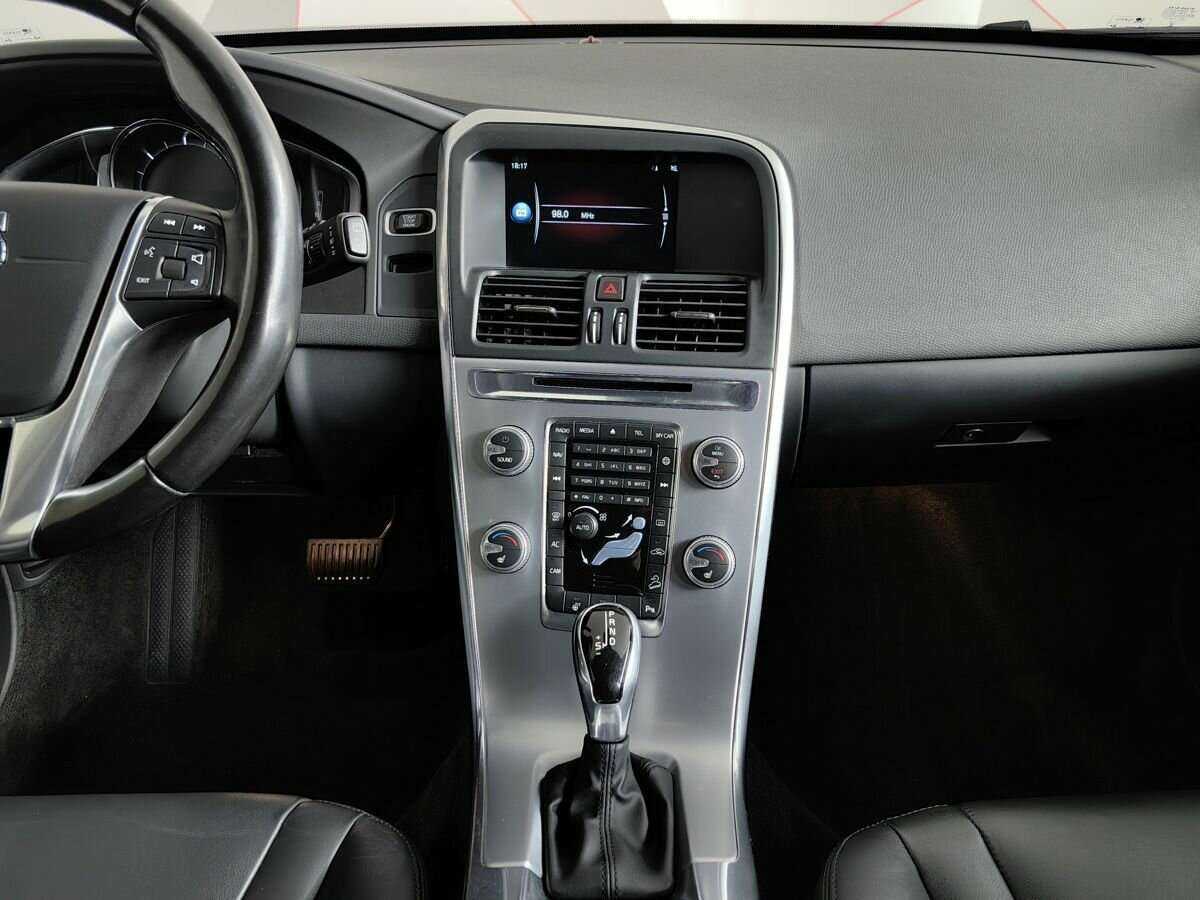 Volvo XC60 2016 года с пробегом. Фото: #9