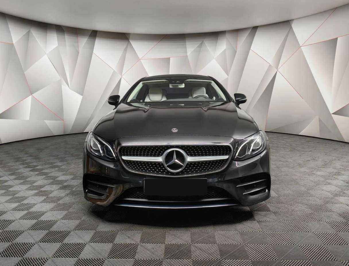 Mercedes-Benz E-Класс 2018 года с пробегом. Фото: #5