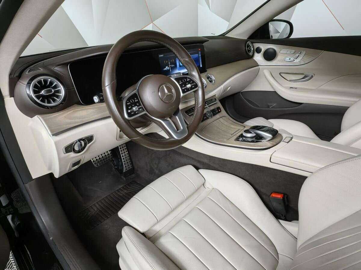 Mercedes-Benz E-Класс 2018 года с пробегом. Фото: #12