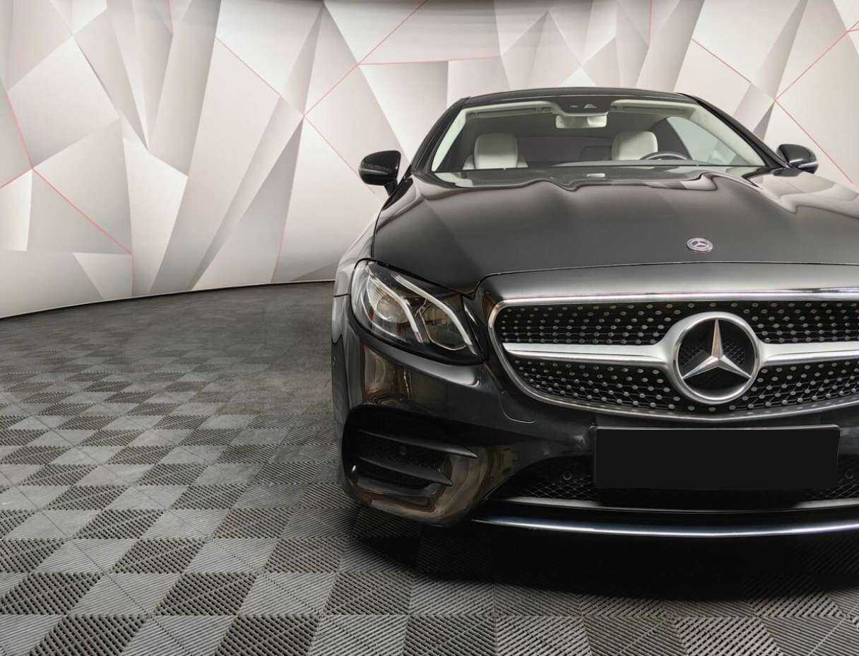 Mercedes-Benz E-Класс 2018 года с пробегом. Фото: #17