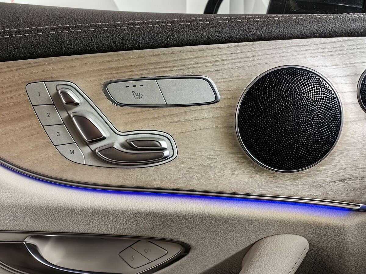 Mercedes-Benz E-Класс 2018 года с пробегом. Фото: #21