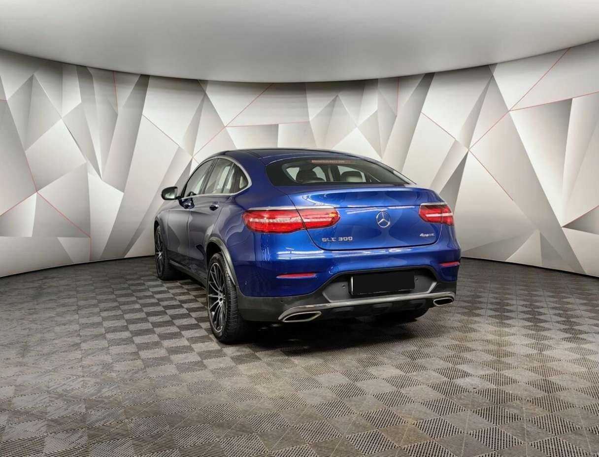 Mercedes-Benz GLC Coupe 2018 года с пробегом. Фото: #3