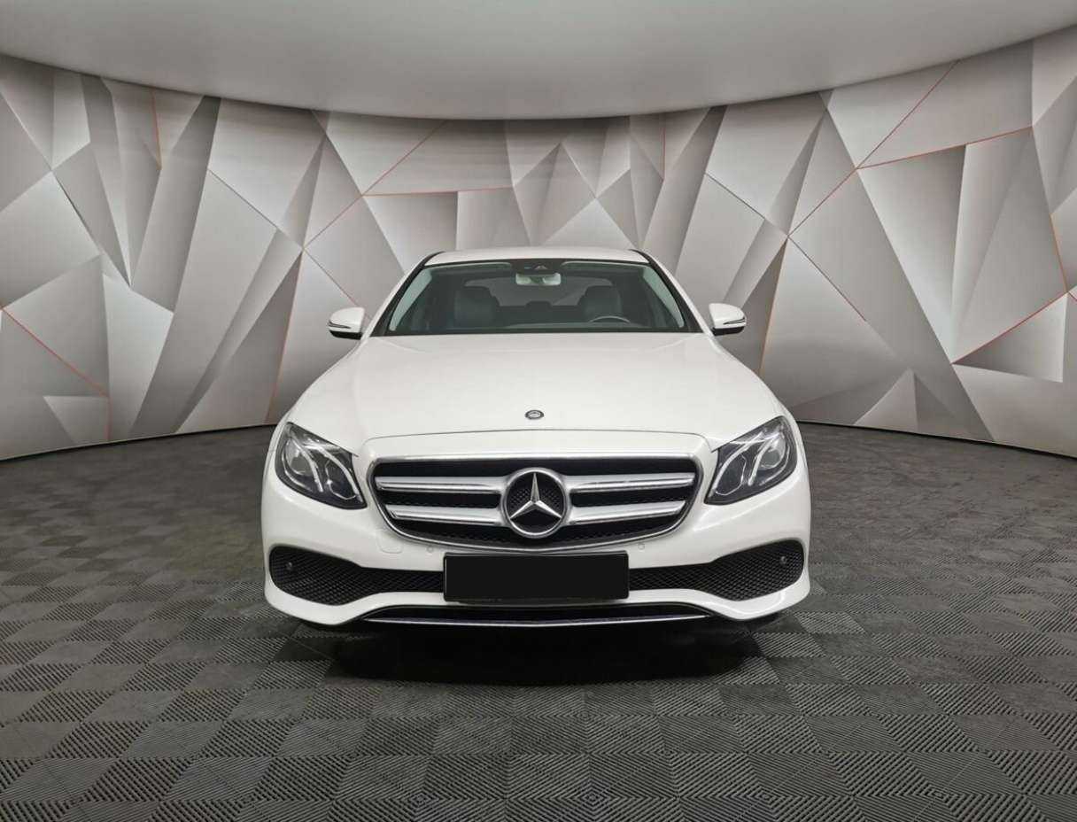 Mercedes-Benz E-Класс 2017 года с пробегом. Фото: #6