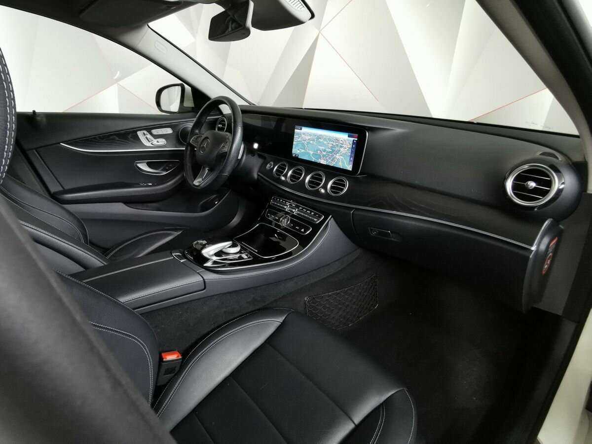 Mercedes-Benz E-Класс 2017 года с пробегом. Фото: #8