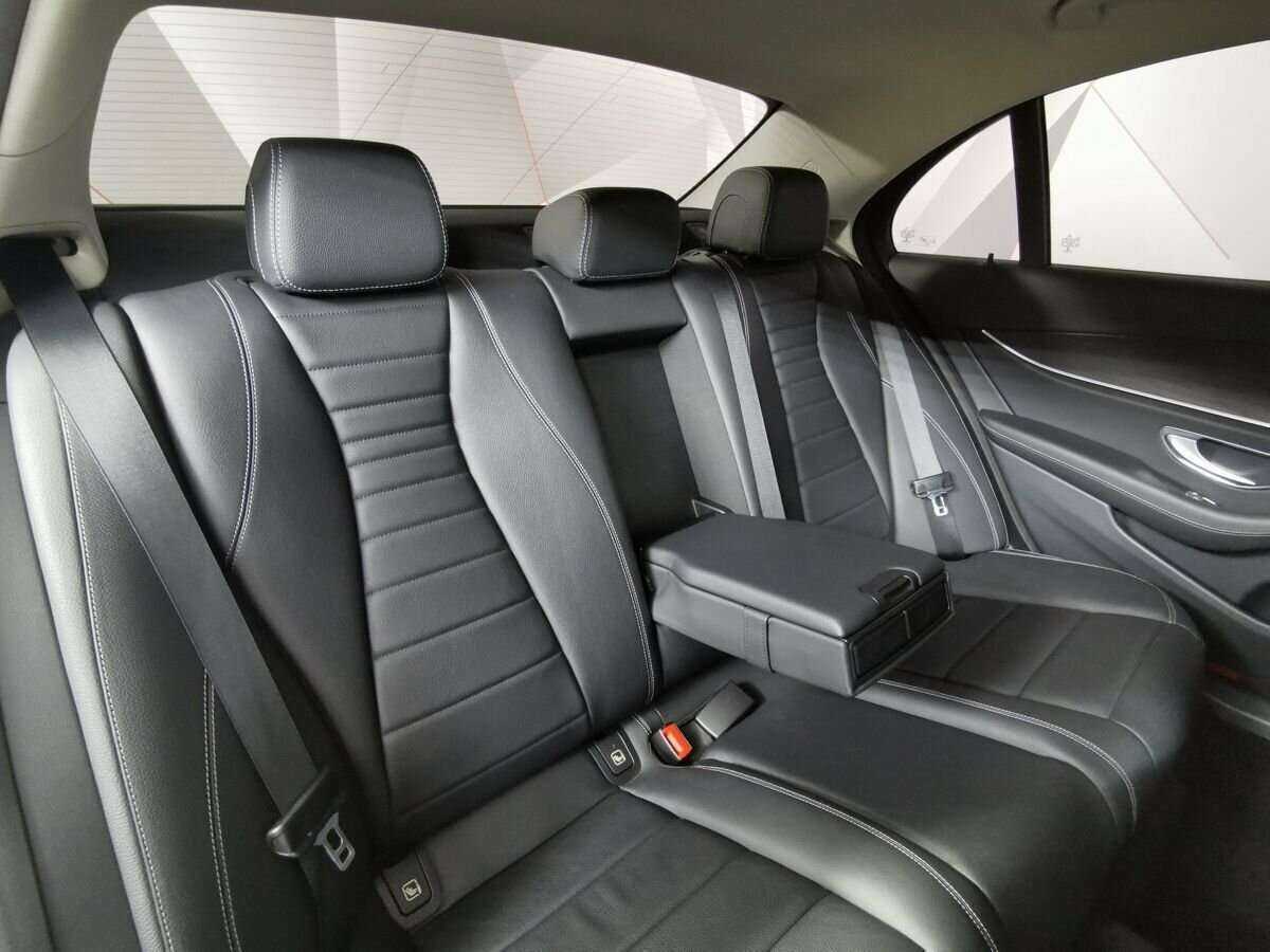 Mercedes-Benz E-Класс 2017 года с пробегом. Фото: #12