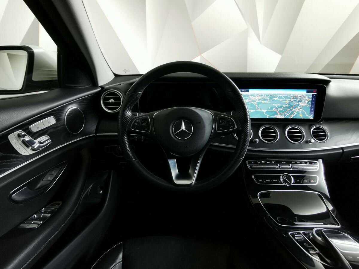 Mercedes-Benz E-Класс 2017 года с пробегом. Фото: #14