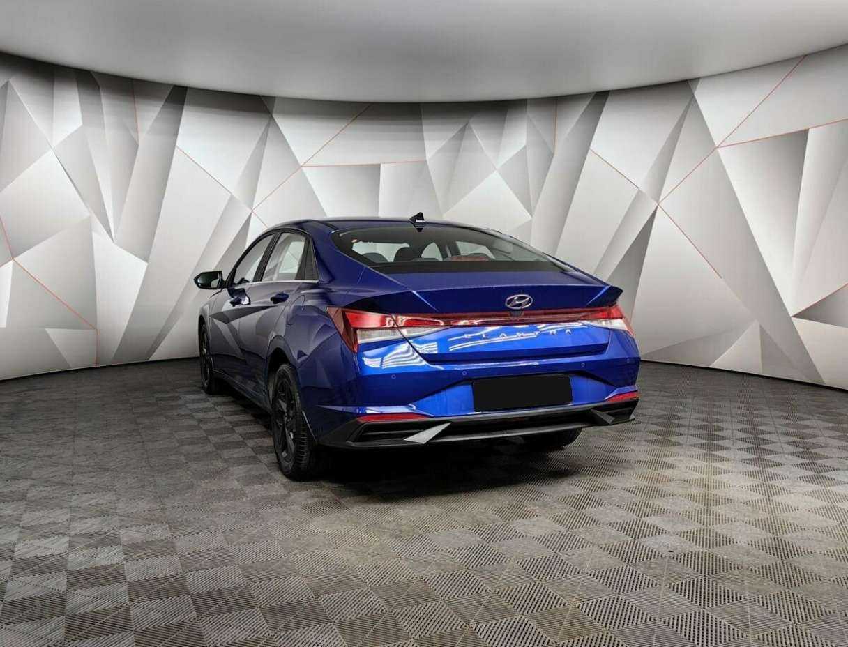 Hyundai Elantra 2022 года с пробегом. Фото: #3