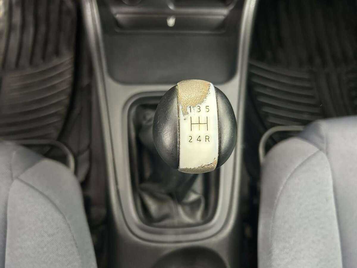 Nissan Almera 2005 года с пробегом. Фото: #12