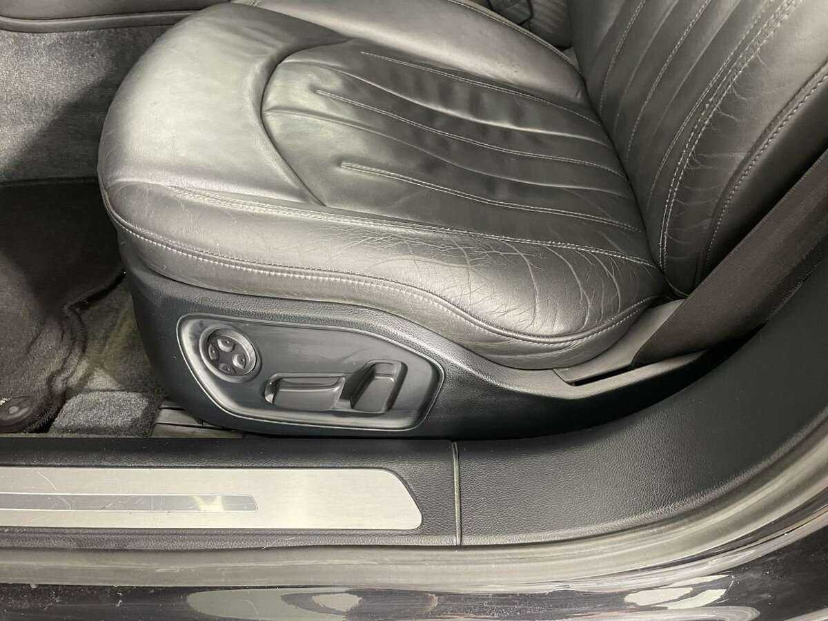 Audi A8 2011 года с пробегом. Фото: #9