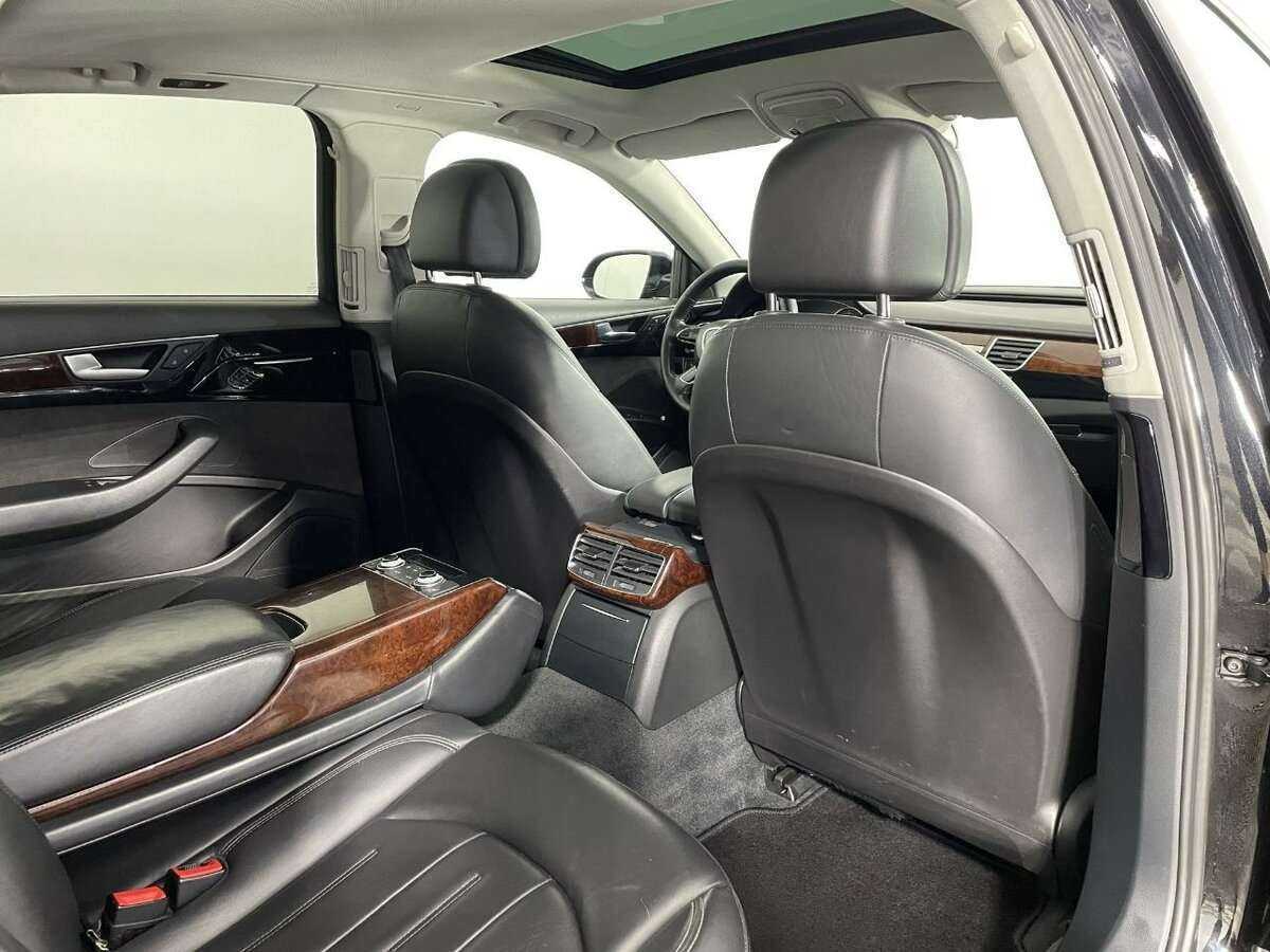 Audi A8 2011 года с пробегом. Фото: #16