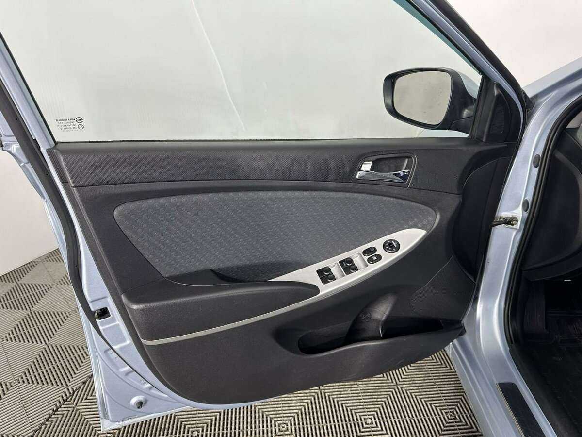 Hyundai Solaris 2011 года с пробегом. Фото: #7