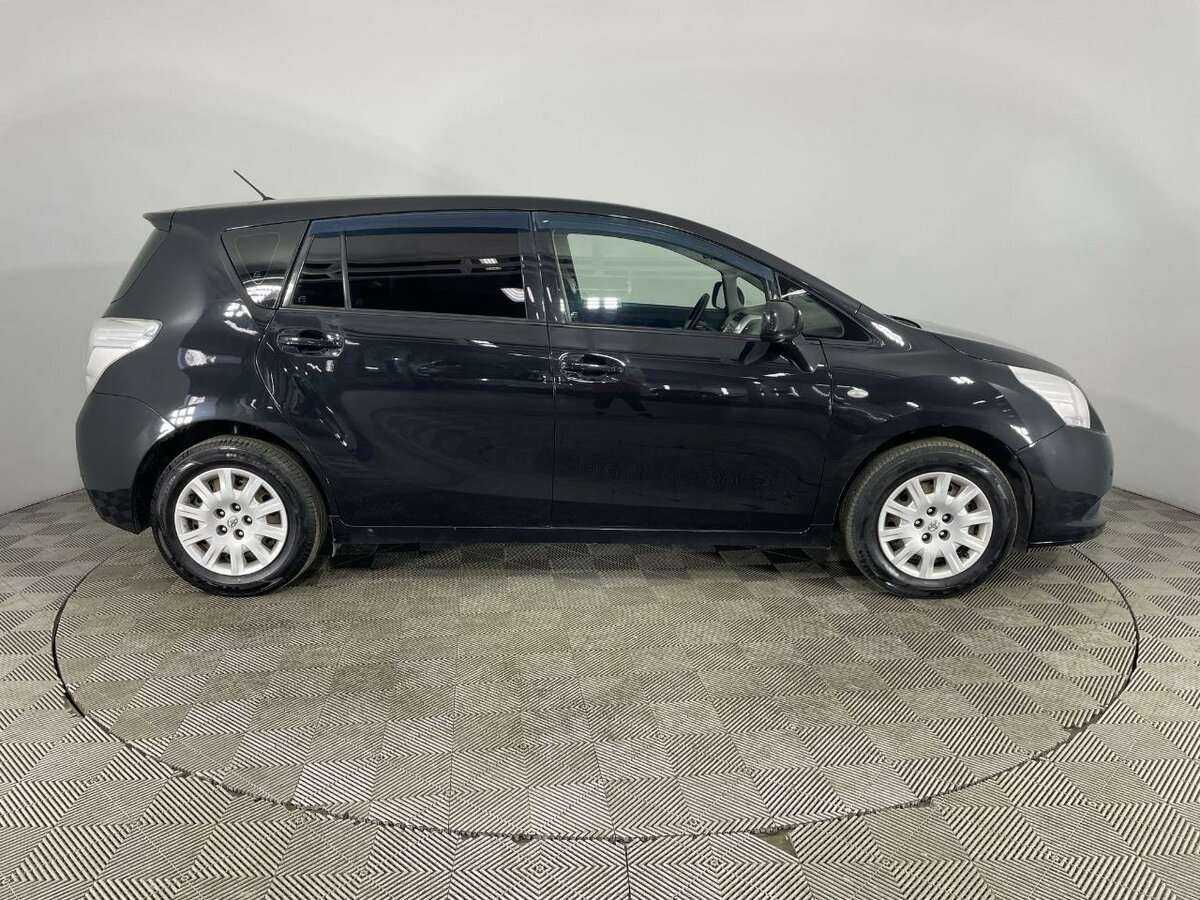 Toyota Verso 2011 года с пробегом. Фото: #3