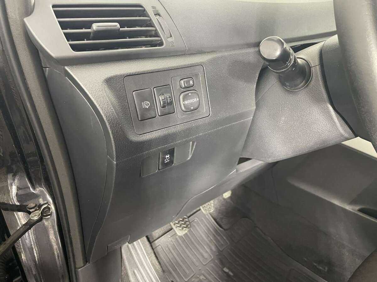 Toyota Verso 2011 года с пробегом. Фото: #8