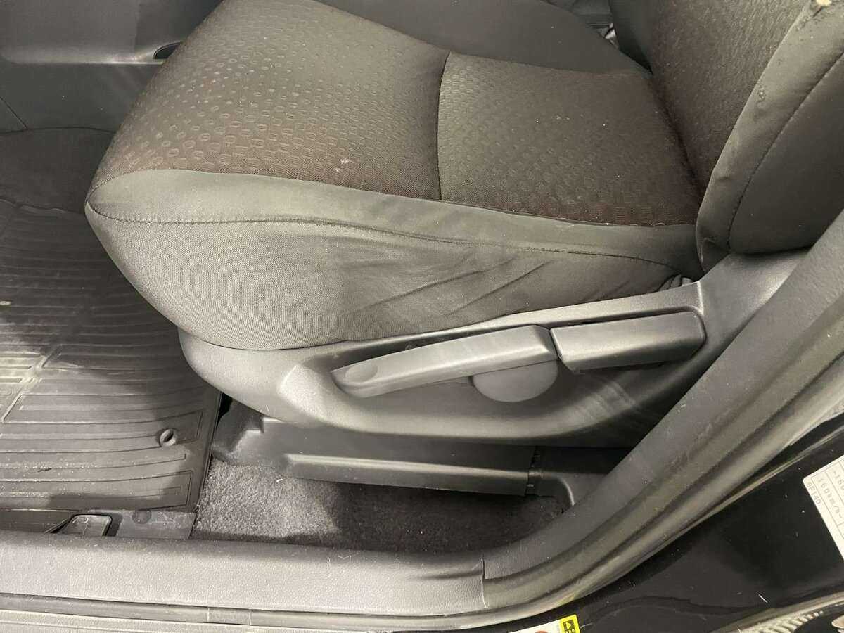 Toyota Verso 2011 года с пробегом. Фото: #9