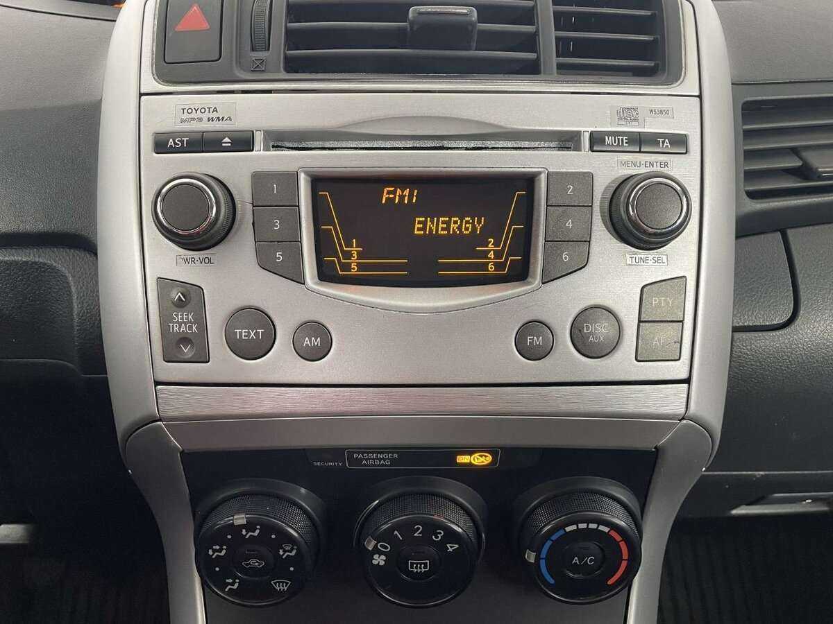 Toyota Verso 2011 года с пробегом. Фото: #11