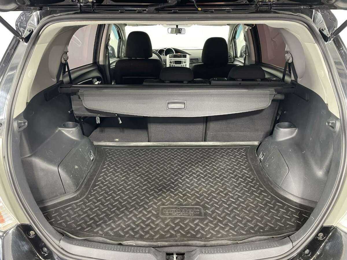 Toyota Verso 2011 года с пробегом. Фото: #17