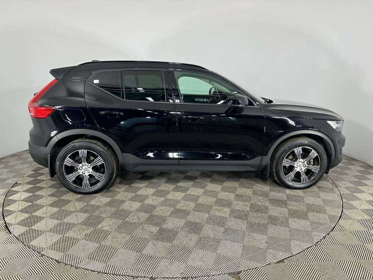 Volvo XC40 2018 года с пробегом. Фото: #3