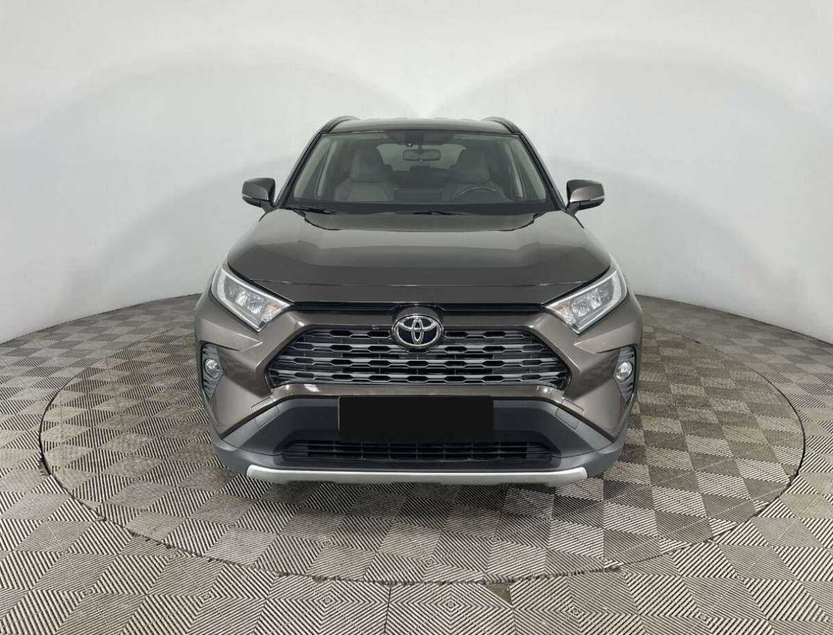 Toyota RAV4 2019 года с пробегом. Фото: #1