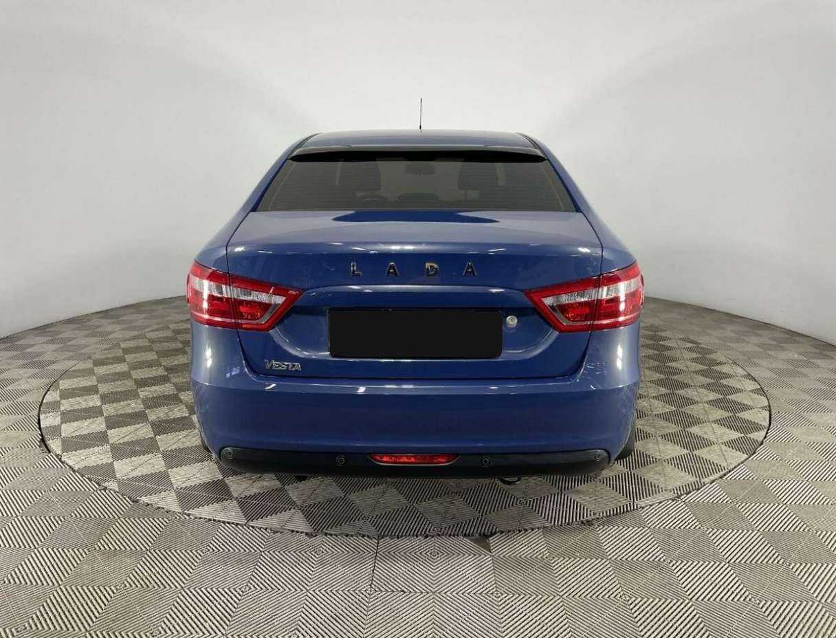 Б/У Лада (ВАЗ) Веста 2017 года. Фото: #2