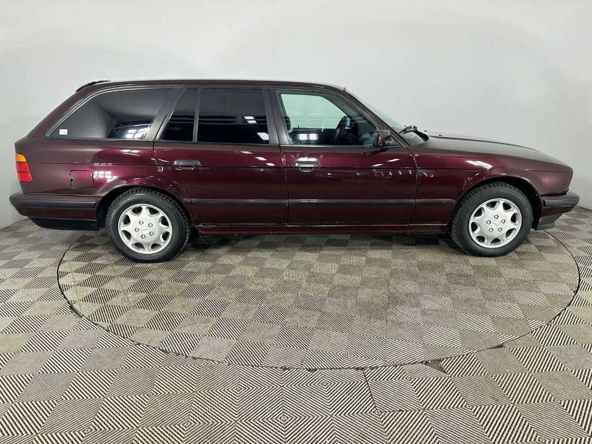 BMW 5 серии 1993 года с пробегом. Фото: #3