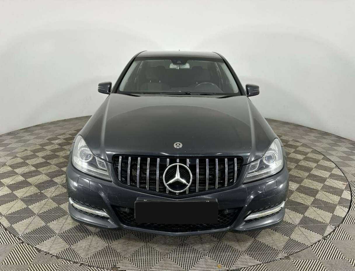 Mercedes-Benz C-Класс 2011 года с пробегом. Фото: #1