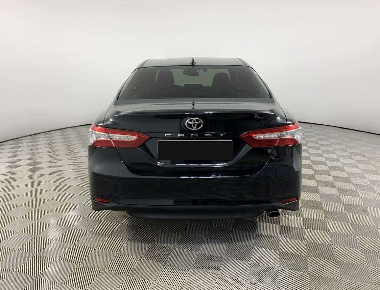 Toyota Camry 2021 года с пробегом. Фото: #4